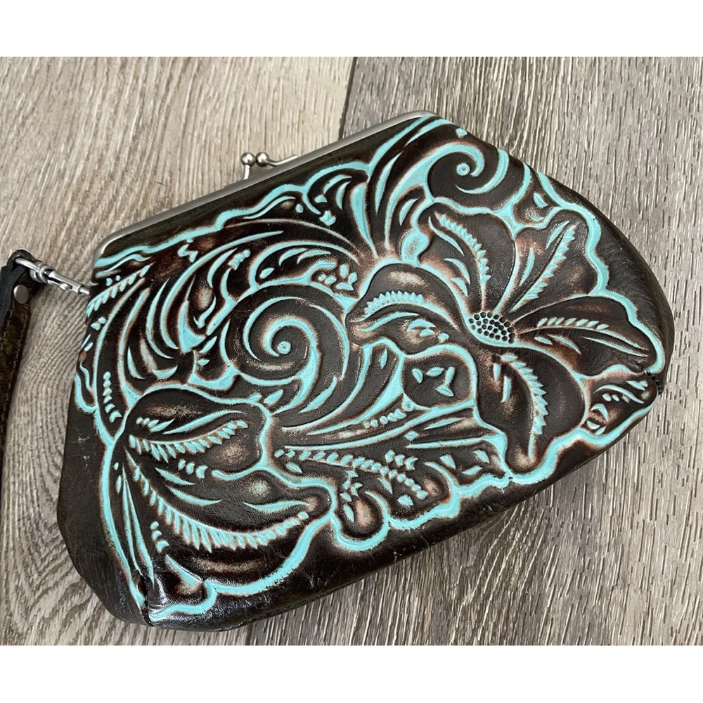 NWOT Patricia Nash Savena Hand Tooled Turquoise Leather Kisslock Wristlet Bag - Picture 3 of 16